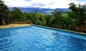 Outdoor pool - Navasoung resort (Mae Chaem)