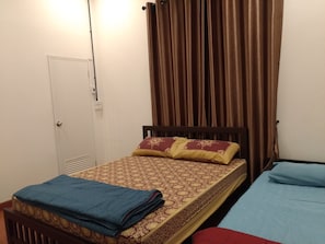 Private Room | 3 habitaciones, wifi gratis y ropa de cama 