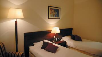 Minibar, caja de seguridad en la habitación, escritorio y wifi gratis