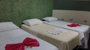 Free cots/infant beds, free WiFi