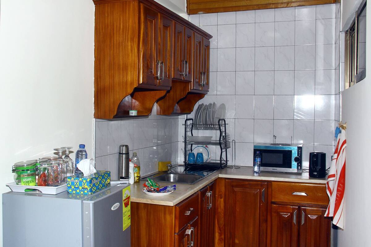 executive suite | private kitchen | fridge