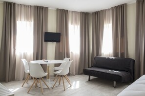 Studio, 2 lits doubles, coin cuisine