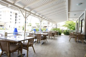 Aperto a colazione, pranzo e cena