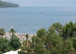 Private beach nearby, sun-loungers, beach umbrellas, beach towels - Portofino Hotel (Marmaris)