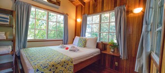 普拉森西亞別墅酒店