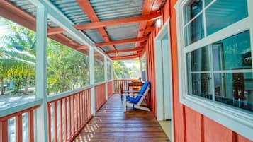 Starfish 2-bedroom apartment | Terrace/patio