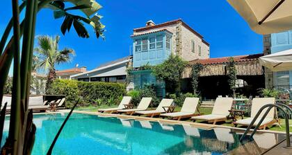 Dört Mevsim Alaçatı Otel
