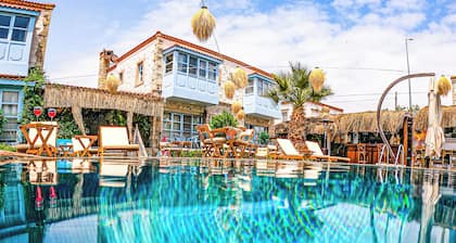 Dört Mevsim Alaçatı Otel