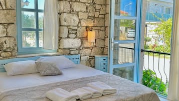 Standard-herbergi með tvíbreiðu rúmi | Rúmföt af bestu gerð, hljóðeinangrun, ókeypis þráðlaus nettenging