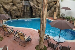 Indoor pool - Hotel Lime House (Jacó)