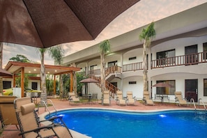 Indoor pool - Hotel Lime House (Jacó)