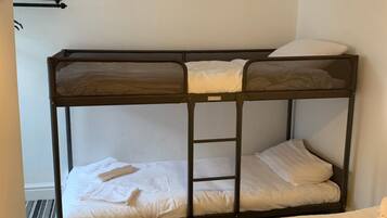 1 bedroom, in-room safe, iron/ironing board