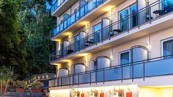 Fassade der Unterkunft â Abend/Nacht