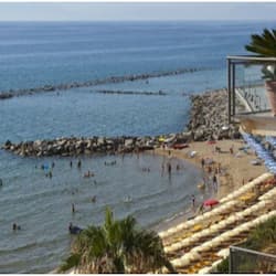 Private beach, sun-loungers, beach umbrellas