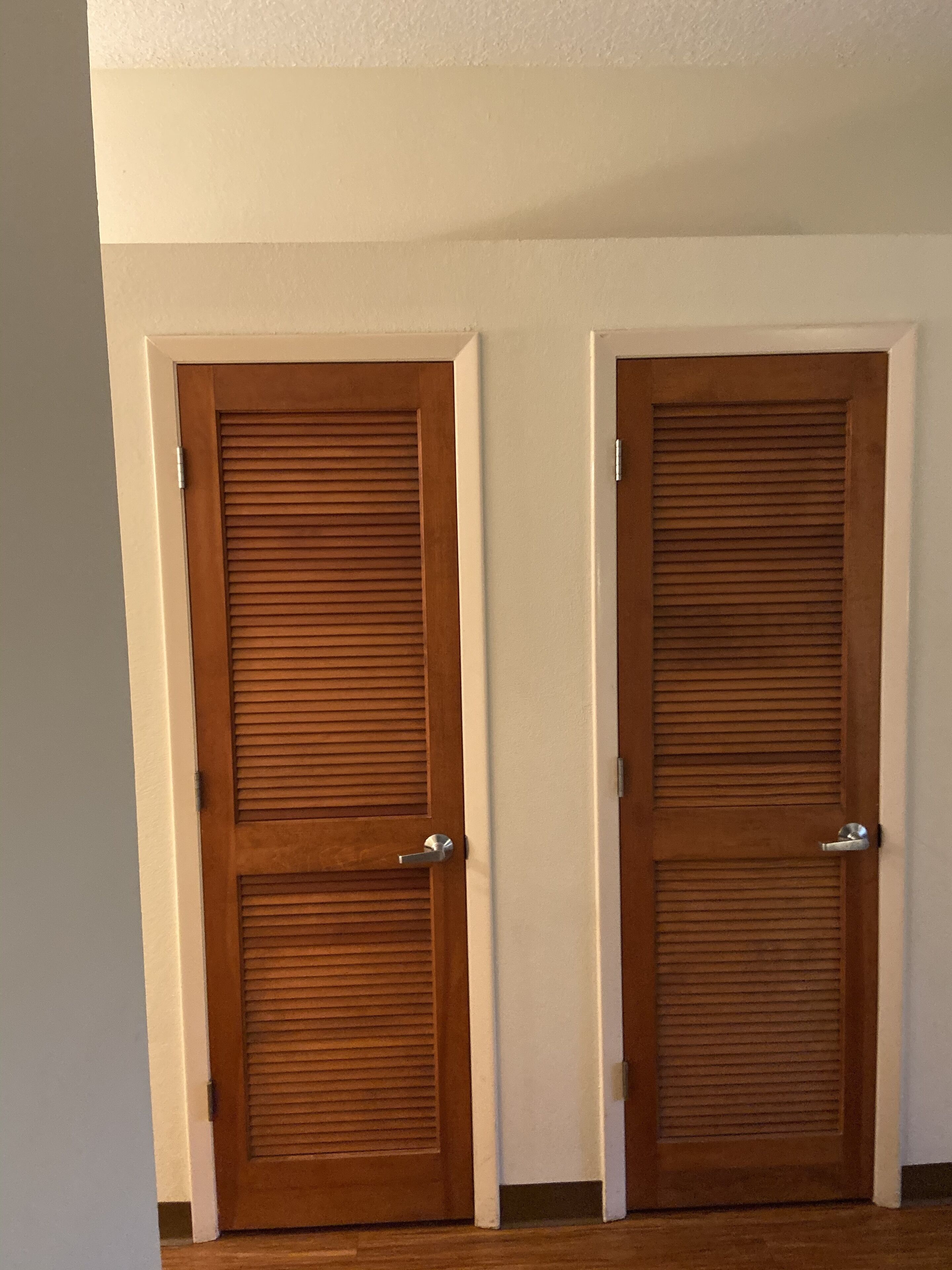 Chambre Double, 2 lits doubles, accessible aux personnes à mobilité réduite | Vue de la chambre