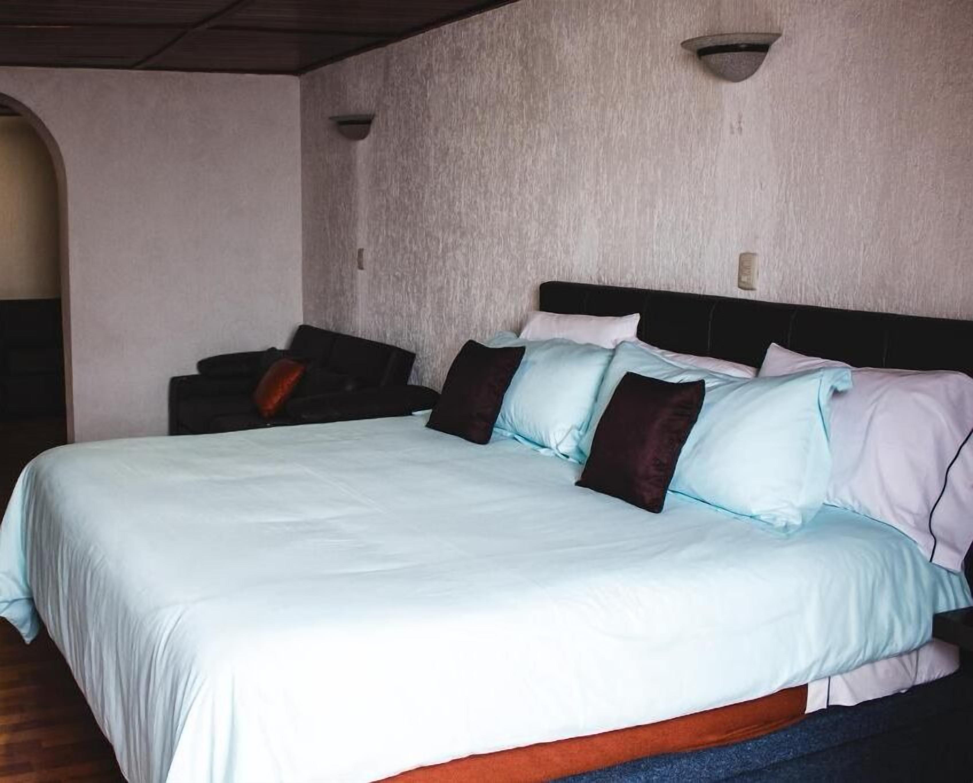 in-room safe, desk, iron/ironing board, free wifi