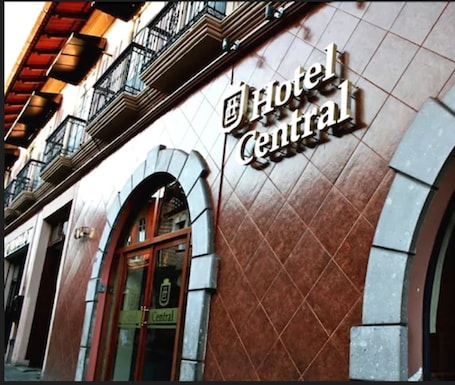 Fachada de la propiedad. Hotel Central Teziutlan