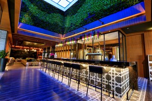 Bar (on property) - Novotel Xian Xinxing (Xi'an)