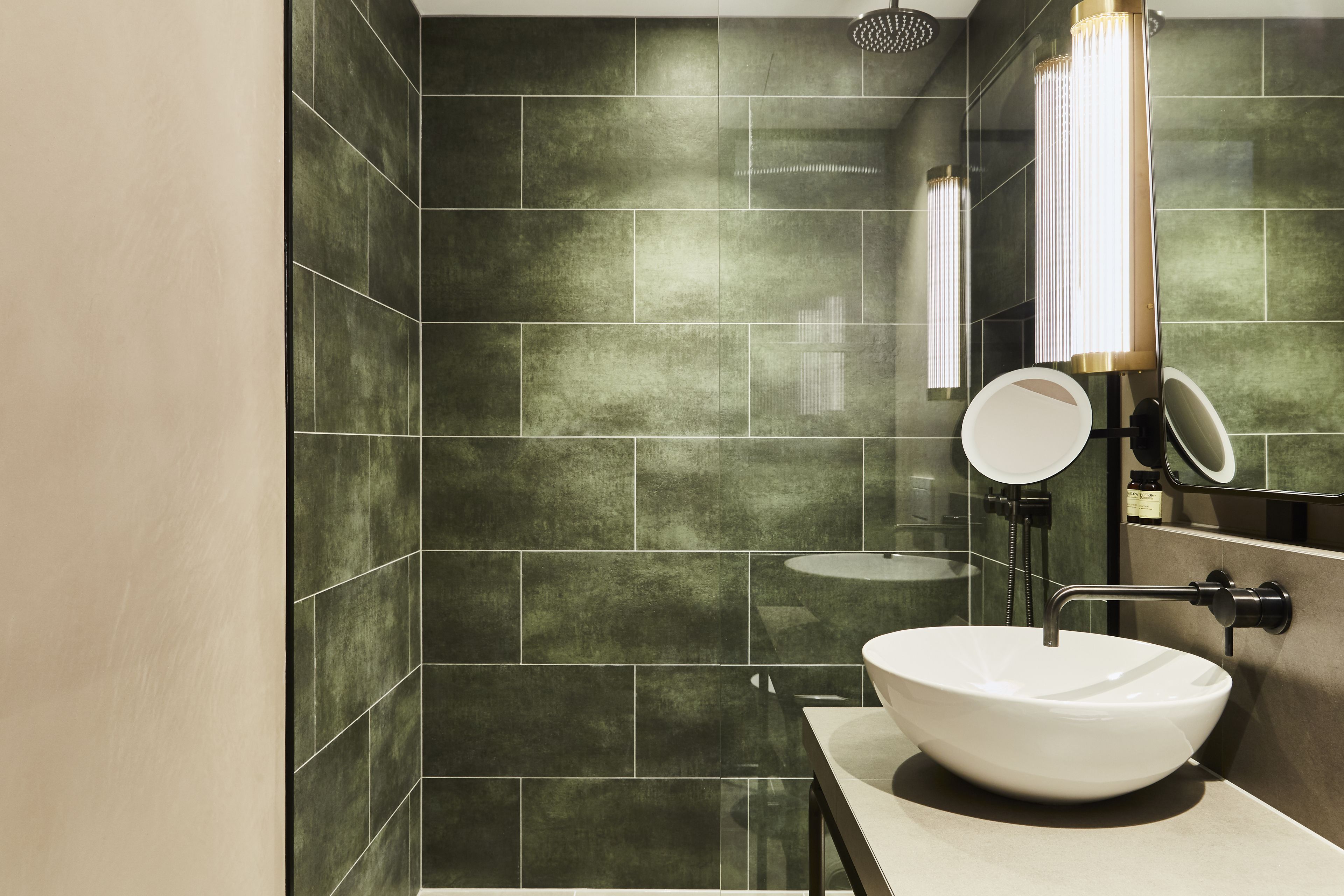 Photo - Hotel Indigo London - 1 Leicester Square by IHG