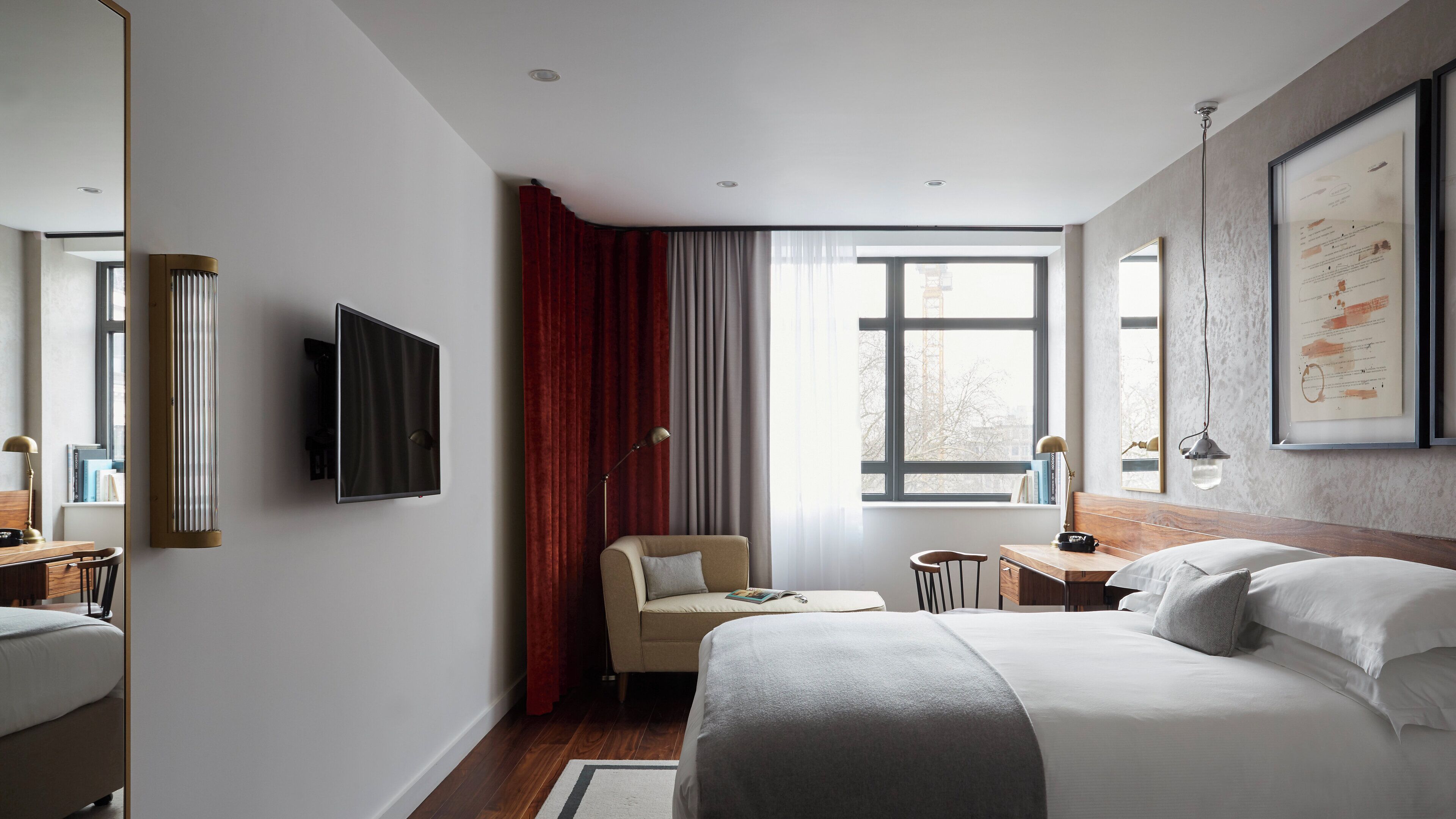 Premium bedding, in-room safe, desk, soundproofing