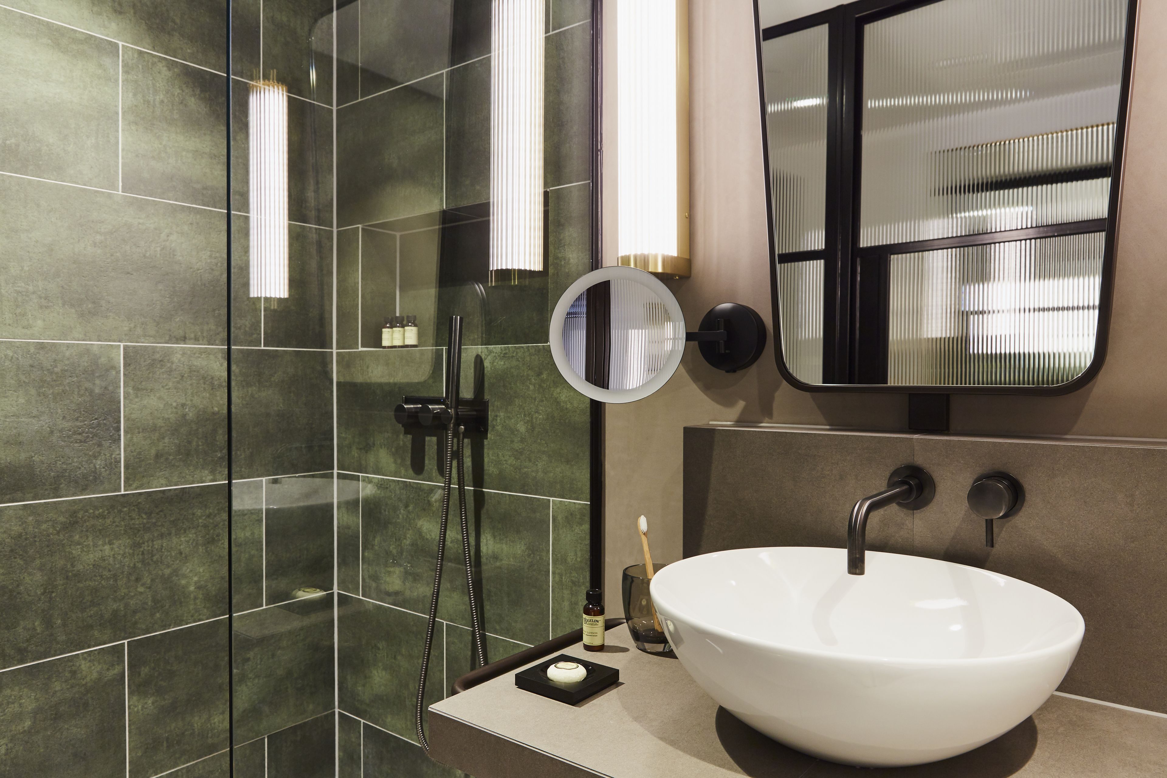 Photo - Hotel Indigo London - 1 Leicester Square by IHG