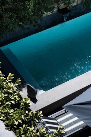 Kolam renang terbuka 