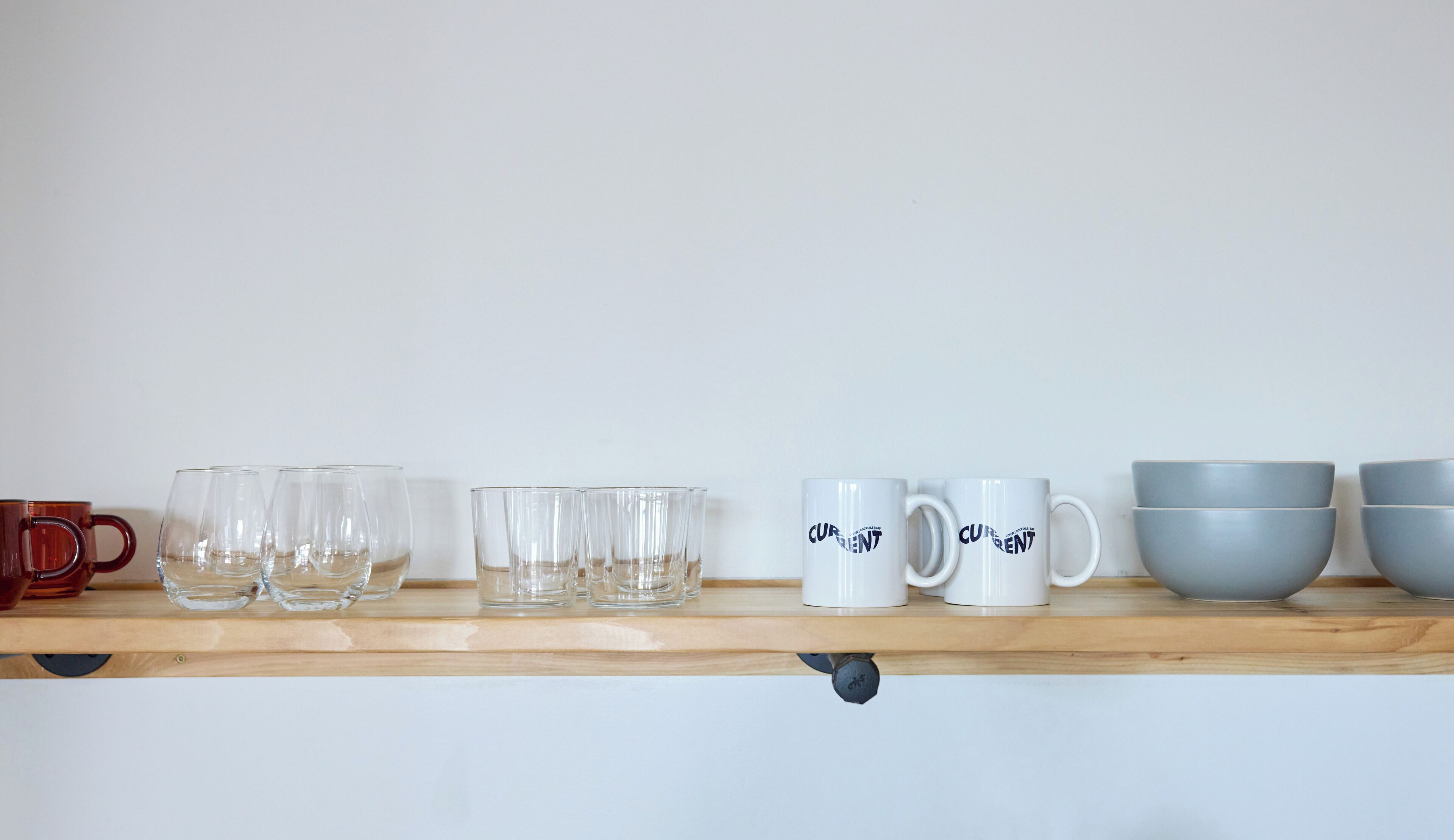 deluxe suite, 1 bedroom, kitchen | private kitchenette | microwave, coffee/tea maker, electric kettle, cookware/dishes/utensils