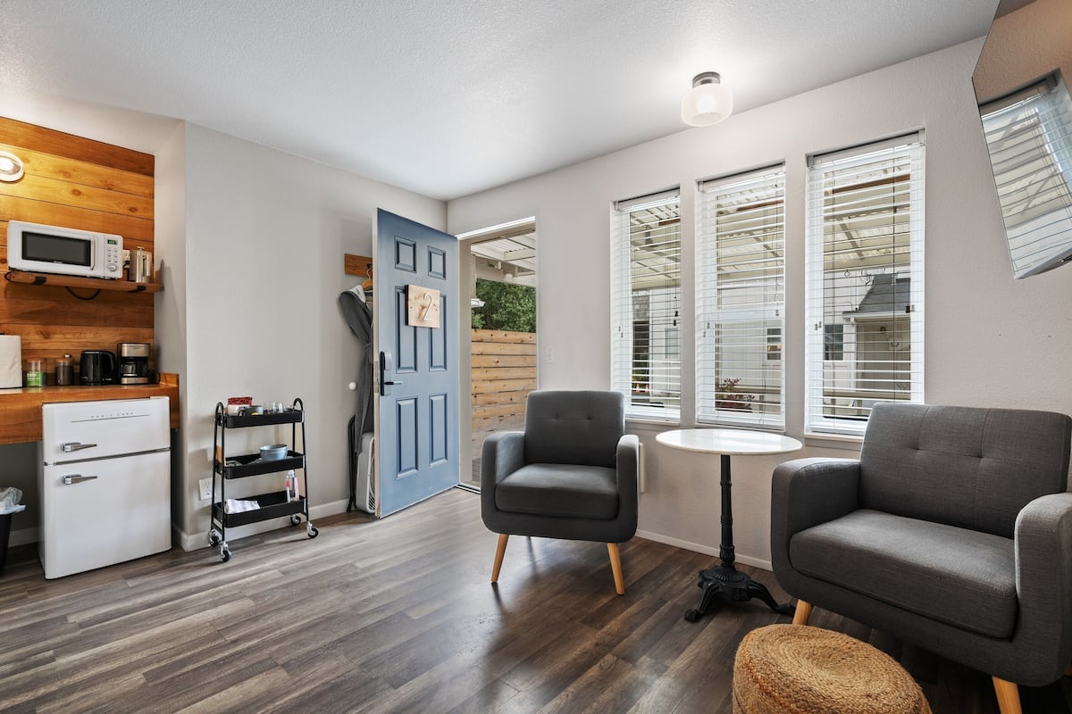 studio | 2 bedrooms, individually decorated, individually furnished, free wifi