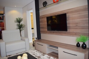 Apartment (202) | Living area