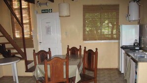 Standard Cabin, Kitchen, Garden View (4 people) | Private kitchen | Fridge, microwave, stovetop, cookware/dishes/utensils - Cabañas Trancas y Barrancas (Salsipuedes)