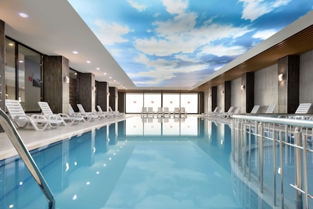 Pool. Ramada by Wyndham Giresun Piraziz