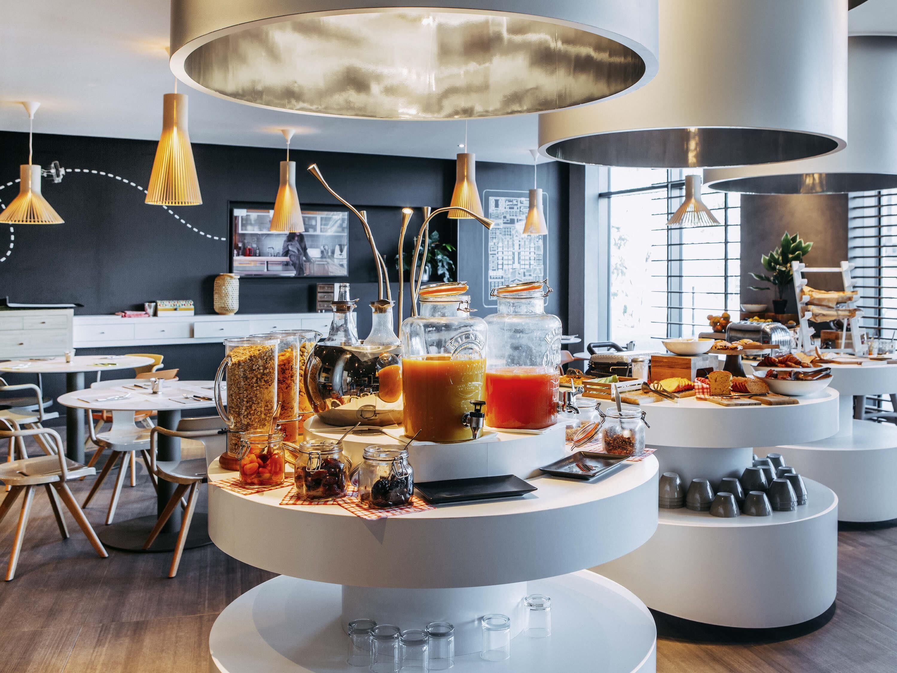 Daily buffet breakfast for a fee