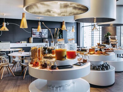 Novotel Paris Coeur d'Orly Airport