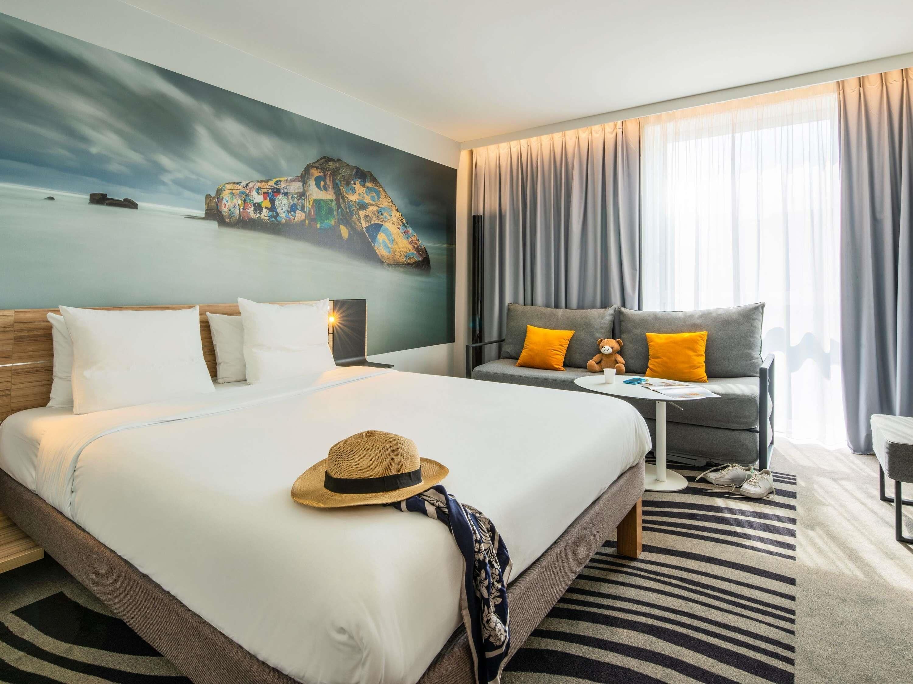 family twin room, 1 double bed with sofa bed | minibar, in-room safe, soundproofing, free cots/infant beds