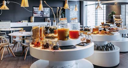 Novotel Paris Coeur d'Orly Airport