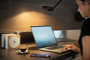 Habitación ejecutiva, 1 cama doble con sofá cama | Minibar, caja fuerte, sistema de insonorización y cunas gratuitas