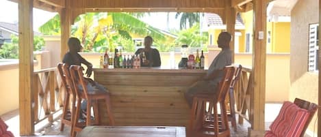 Bar (in der Unterkunft)