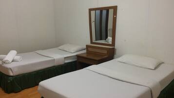 Standard Bungalow | Iron/ironing board, free WiFi