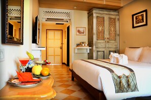Grand Double or Twin Room, 1 Bedroom, Courtyard Area | Minibar, individually decorated, individually furnished, free WiFi - Chuchai Buri Sri Amphawa (Amphawa)