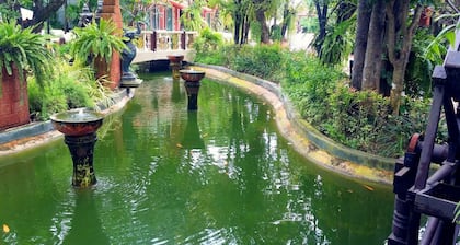 Chuchai Buri Sri Amphawa