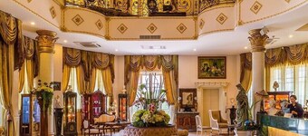 朱猜武里斯里安帕瓦酒店