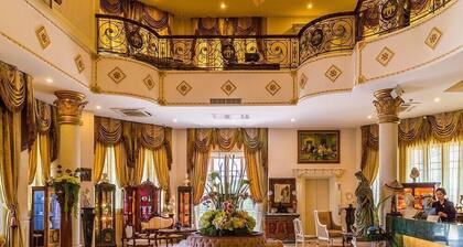 Chuchai Buri Sri Amphawa