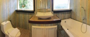 Shower, free toiletries, towels - Rao Ga Khao Resort (Pak Chong)