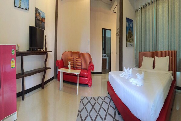 Superior Room | 办公桌、遮光窗帘、折叠床/加床(额外收费)、免费 WiFi