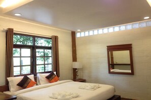 Desk, blackout drapes, free WiFi - Treasure Inn Khaoyai (Pak Chong)