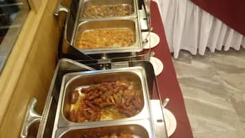Petit déjeuner buffet compris tous les jours