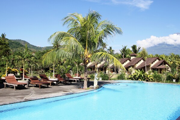 Outdoor pool - TWIN Ocean View Bungalow with AC (2 persons) (Amed - Karangasem)
