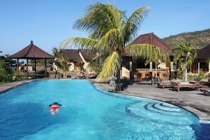 Piscina externa