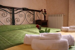Double or Twin Room | View from room - CityGuestHouse Catanzaro (Catanzaro)