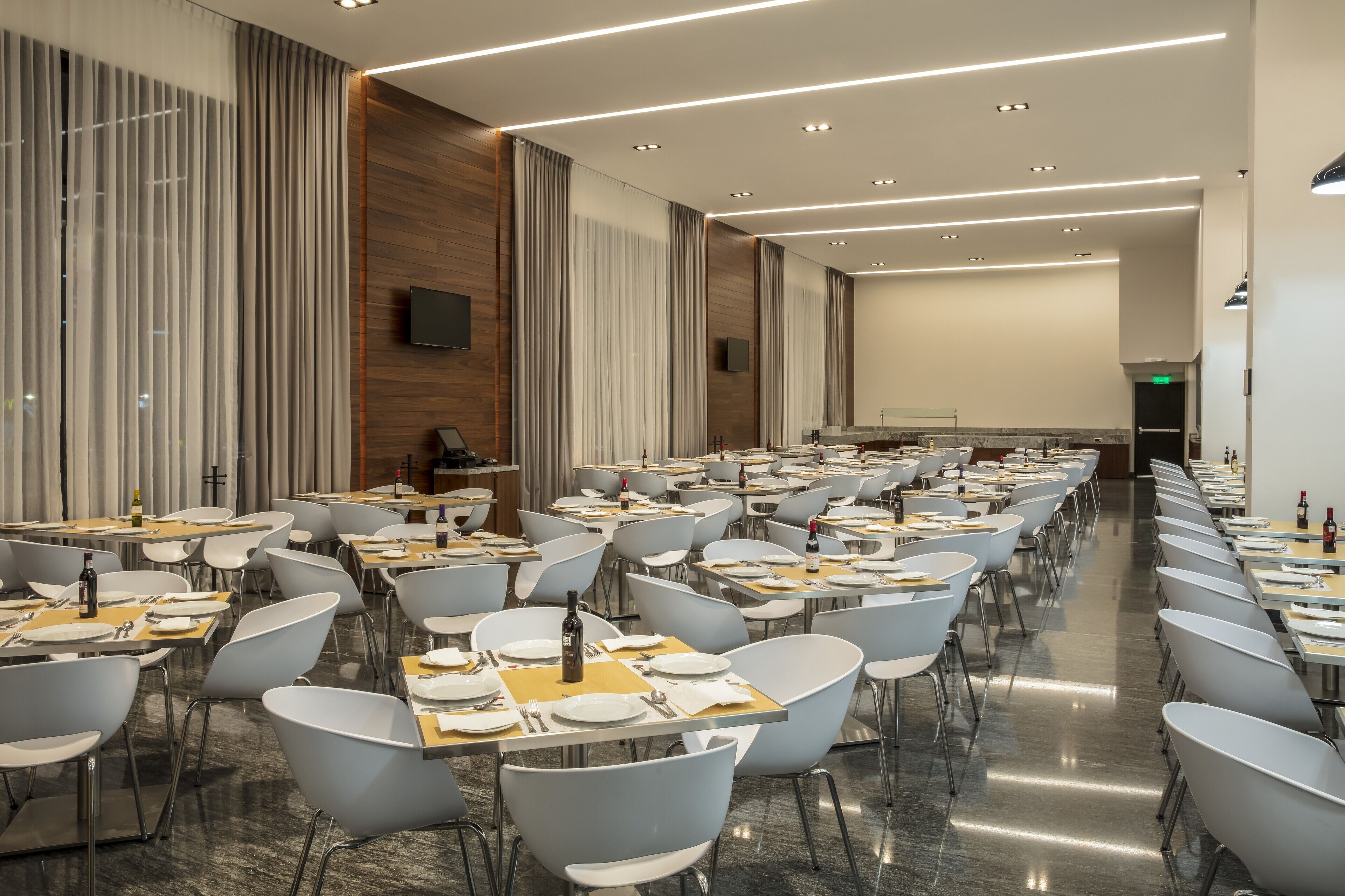 每日供應即叫即煮早餐 (每人 USD11)